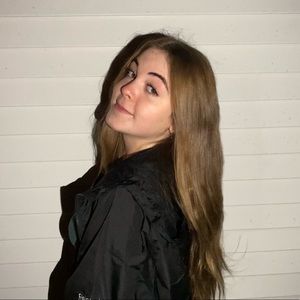 Meet your Posher, Alina